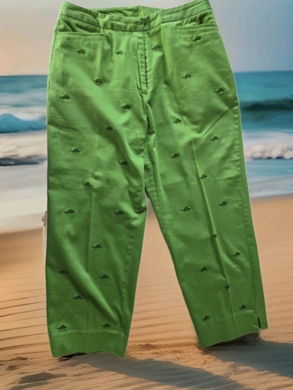 EP Pro Turtle Green Embroidered Capris Size 4